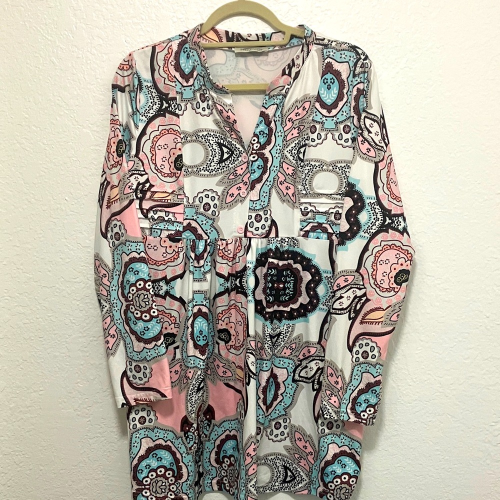 Colorful Patterned Long Sleeve Top - Picture 9 of 10